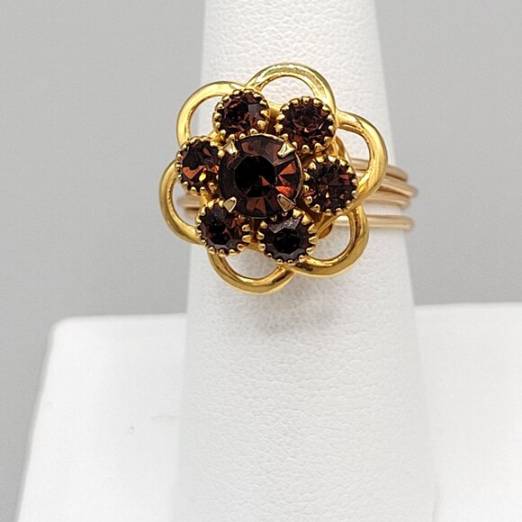 Prong Set Pyrope Garnet Floral Shaped Ring Gold Tone Wire Shank 6 3/4 - Picture 1 of 5